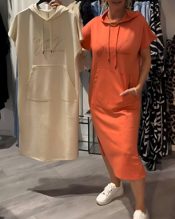 Ebba™ | Relaxed dress with hood and feminine fit
